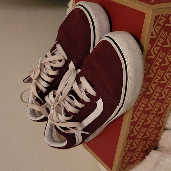 Vans maroon platform. Size 7.5 - Picture 5 of 8
